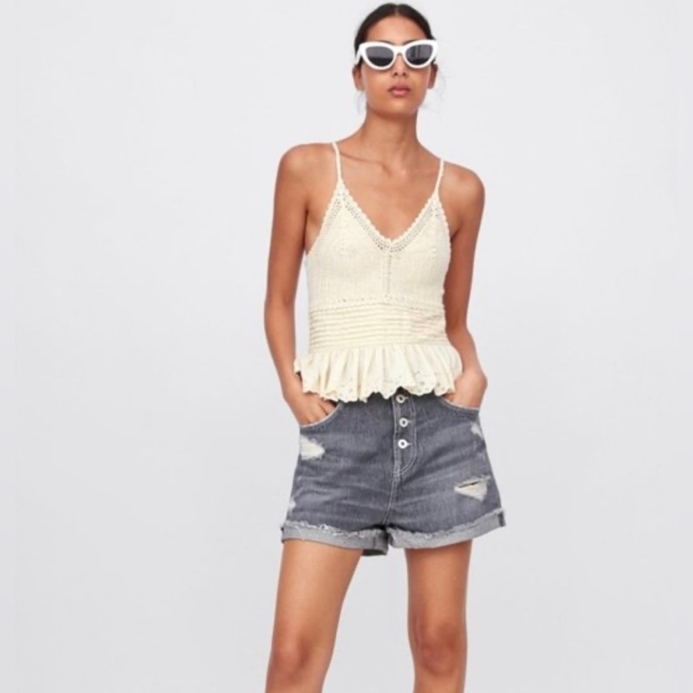 Zara Women’s Distressed Shorts